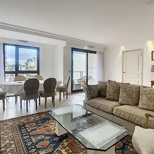 4* Апарт-отель Carlton Riviera