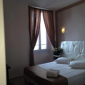 2* Отель Arcotel 4 Minutes Du Palais Des Festivals - New Management New Team - Old Revievv